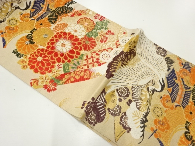  アンティーク　鶴に松梅模様織出し丸帯（着用可）